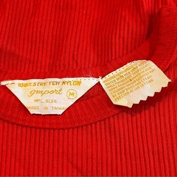 Vintage Red Bodysuit petal sleeve detail ribbed size Medium - Picture 4 of 5